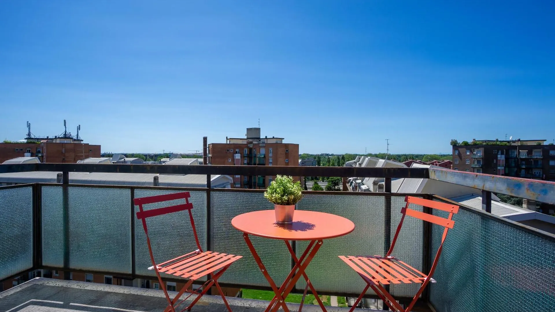 Rosso Apartment Cesano Boscone